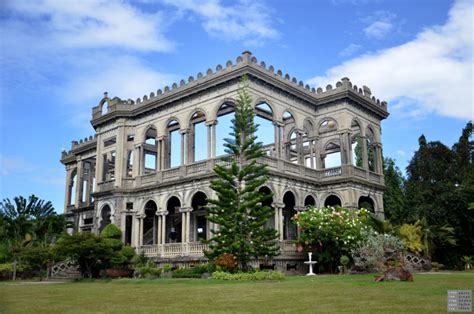 what is the city of smiles|BACOLOD TRAVEL GUIDE .